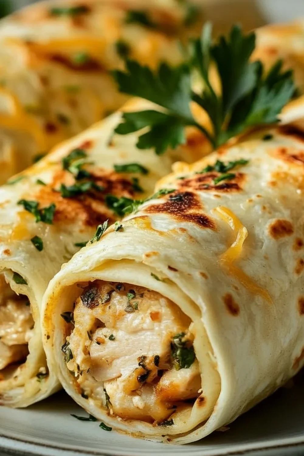Cheesy Garlic Chicken Wraps Recipe
