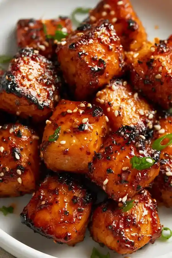 Air Fryer Honey Sriracha Salmon Bites